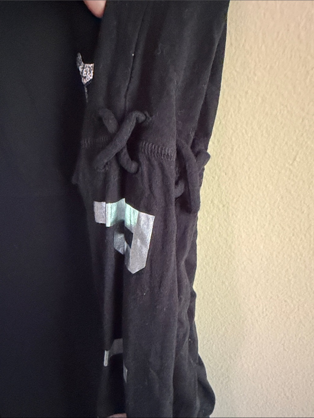 PINK Victoria's Secret Black Long-Sleeve Tee with Silver Sequin Logo - Picture 5 of 6